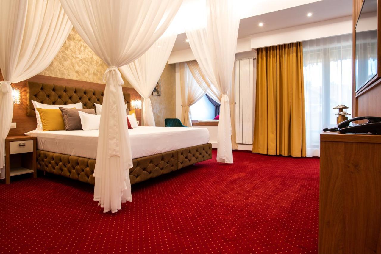 Vila Simonte Poiana Brasov Hotel Buitenkant foto
