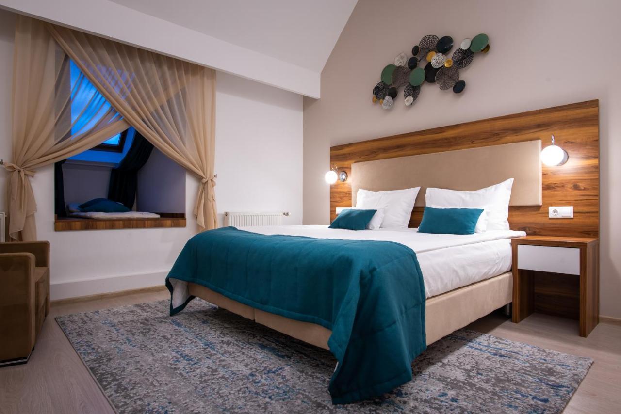 Vila Simonte Poiana Brasov Hotel Buitenkant foto
