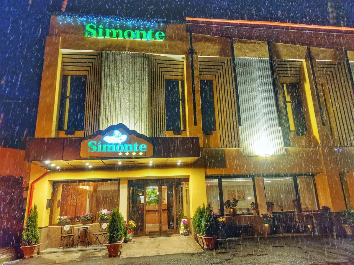 Vila Simonte Poiana Brasov Hotel Buitenkant foto